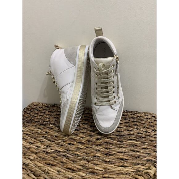 Geox womans bootie sneakers ivory and gold 10.5 comfort going out preppy - Picture 1 of 11